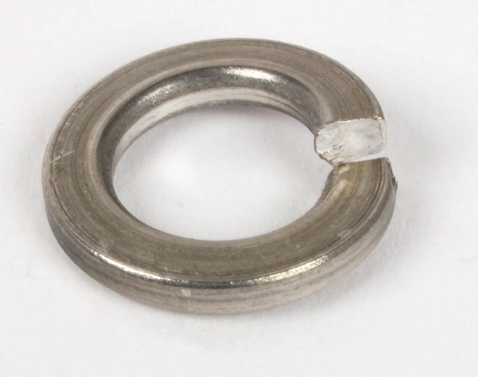 5/16" 18-8 Stainless Steel Medium Split Lock Washer - 100 Pack